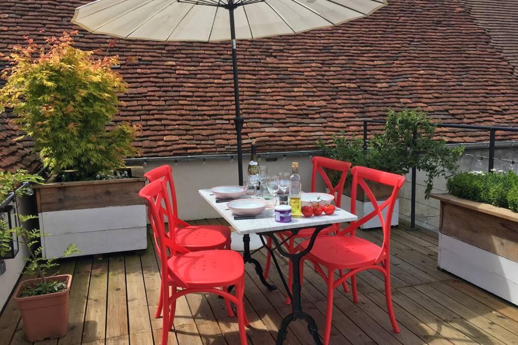 La Terrasse Du Chevalier D'Eon - Loft A Tonnerre Daire Dış mekan fotoğraf